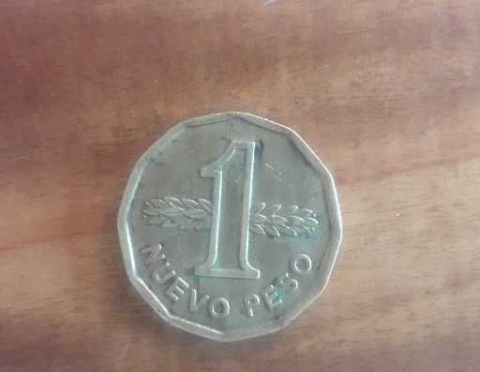 Moeda 1 nuevo peso 1976